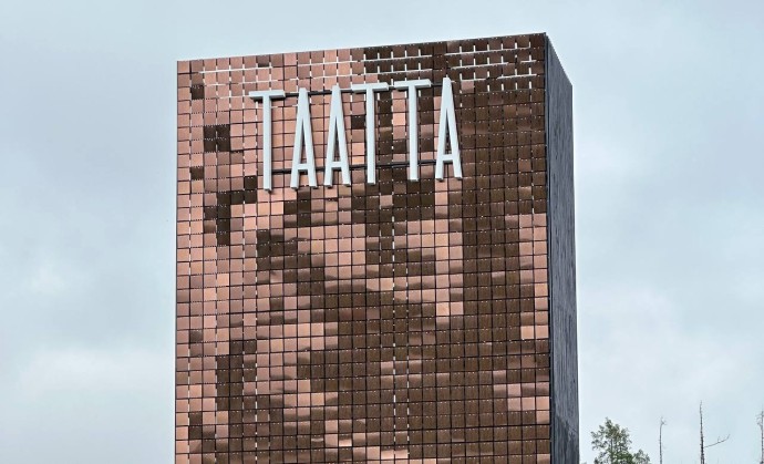 О скрытом смысле въездных знаков в Таттинском районе рассказали архитекторы