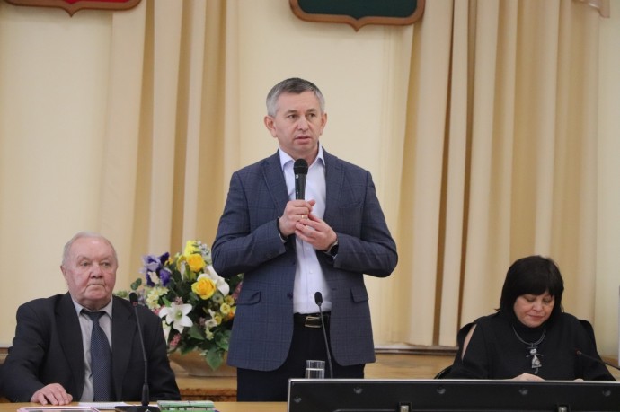 Глава Ярославского района сложил свои полномочия и стал депутатом