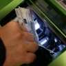 Почему до апреля стоит снять деньги с банковских карт