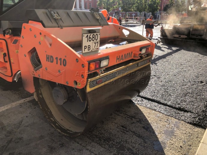 Около 500 тыс. кв. м асфальтового покрытия обновили на Садовом кольце