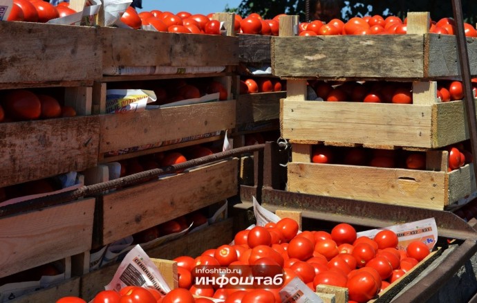 В Астрахани подорожали помидоры и снизились цены на яблоки