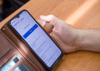 Минцифры заявило о постепенном отказе от СМС при входе в Госуслуги