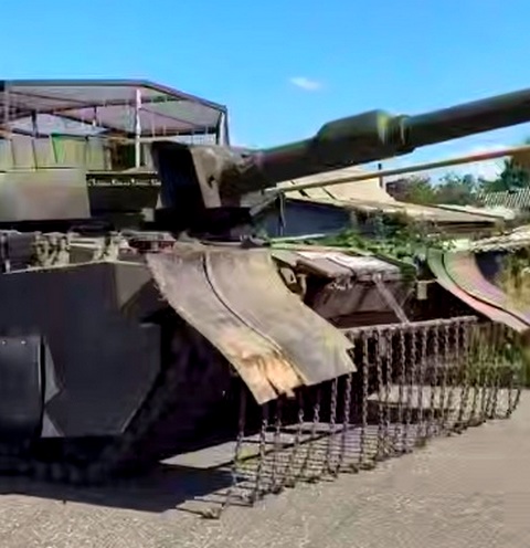 Вэсэушники опять усилили защиту Leopard 2A4, чем она отличается от прежней