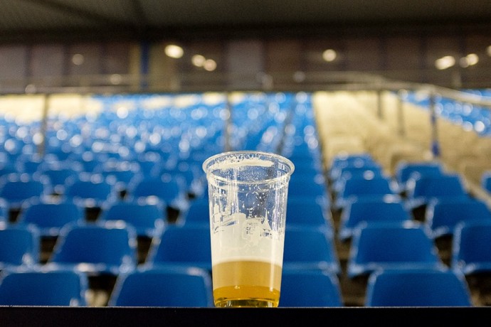 Губерниев: "Надо вернуть уже пиво на стадионы. Это же не водка"