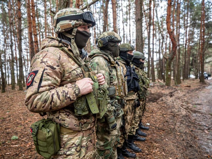 Воспитанник белгородского патриотического центра подписал контракт с Минобороны