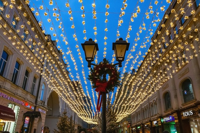 ВЦИОМ: 96 % москвичей считают привлекательным новогоднее оформление столицы