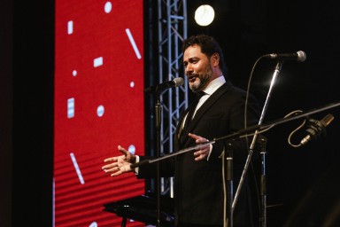 Ильдар Абдразаков открыл фестиваль Олега Лундстрема в Чите