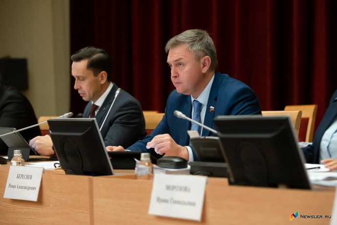 Береснев сильно упал в майском рейтинге