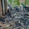 В Астрахани снова горело заброшенное общежитие на Пороховой