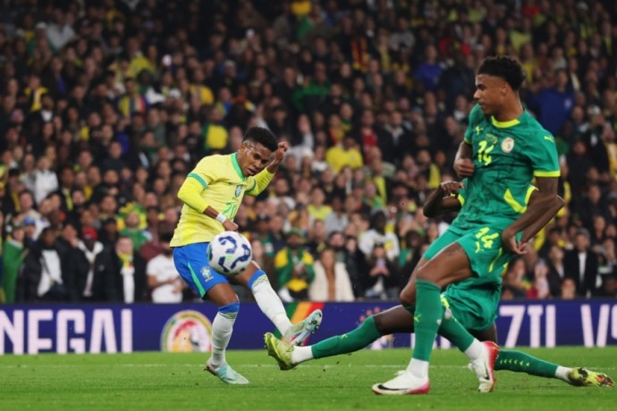 Сборная Бразилии обыграла Сенегал, Луис Энрике из "Зенита" вышел на замену