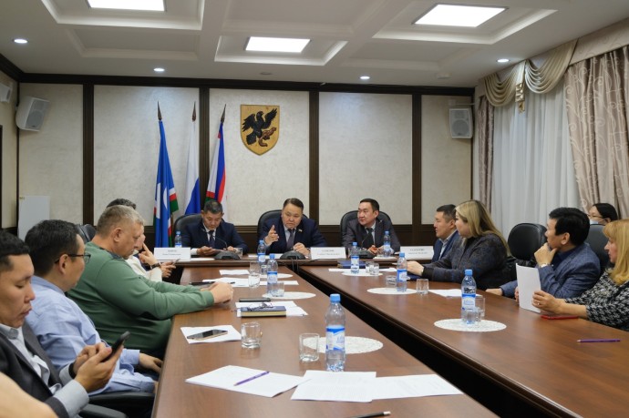 Депутаты Якутской гордумы поддержали проект закона республики о местном самоуправлении Депутаты Якутской гордумы поддержали проект закона республики о местном самоуправлении