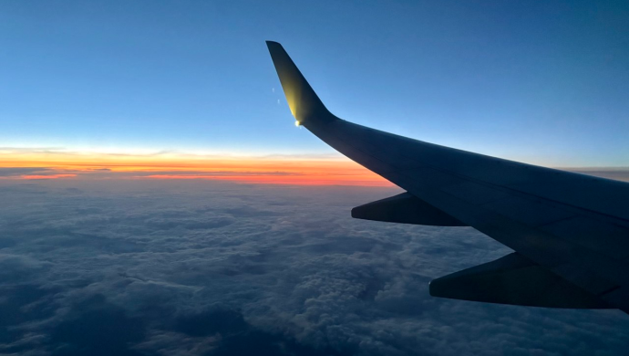 Emirates просит приезжать в аэропорт заранее, а в Египет летят со стыковками из-за замены борта Emirates просит приезжать в аэропорт заранее, а в Египет летят со стыковками из-за замены борта