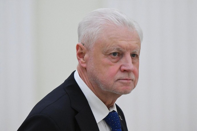 В Новосибирск прибыл самолет с лидером «Справедливой России» Мироновым
