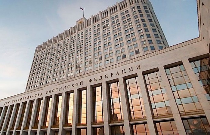 Госдума приняла закон о праве правительства ограничивать платное обучение в вузах
