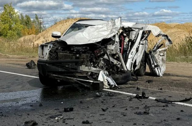 Опубликованы ужасающие фото с места смертельной автокатастрофы в Пензенской области