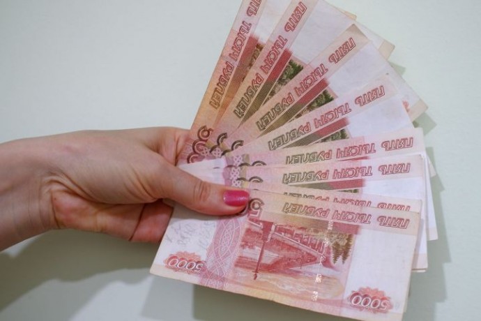 Мошенники продолжают обманывать доверчивых астраханцев на шестизначные суммы
