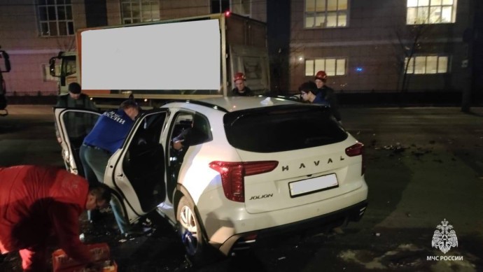 Туляк поблагодарил пожарных, оперативно отреагировавших на ДТП