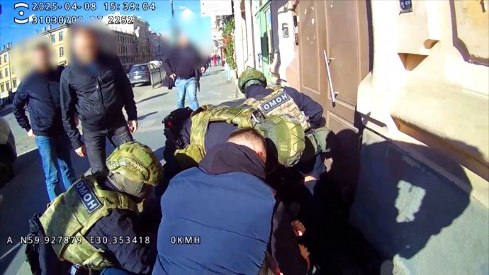 Оперативники задержали подозреваемых в покушении на убийство единомышленника по сектантским идеям