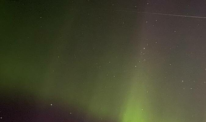 Сияет: жители Петербурга и Ленобласти делятся кадрами Aurora Borealis