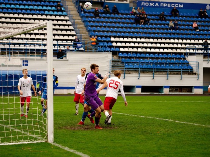 Белгородские футболисты уступили в гостях брянскому «Динамо-М» со счётом 2:1