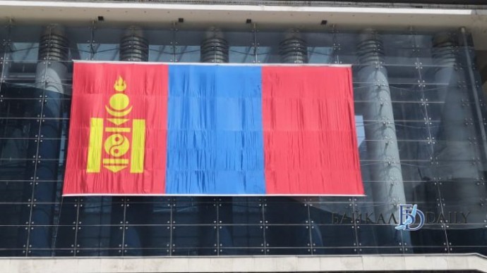 Жителя Бурятии наказали за поддельные монгольские права