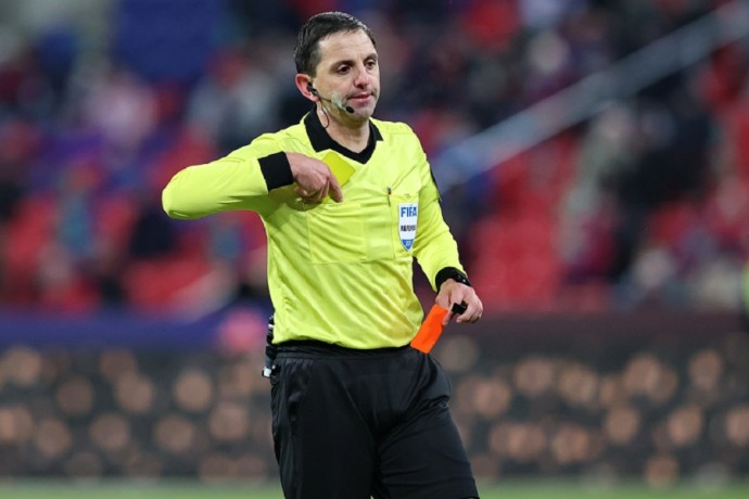 "Спартак" остался вдесятером в первом тайме матча с Ростовом"