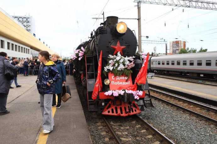 «Паровоз Победы» пробыл в Пензе три часа и отправился дальше