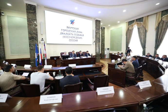 Депутаты приняли отставку главы Якутска Евгения Григорьева Депутаты приняли отставку главы Якутска Евгения Григорьева