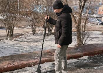 Сотрудники муниципальных предприятий вышли на уборку Благовещенска