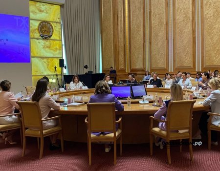 На Территории женского счастья в Уфе обсудили сохранение культурного кода