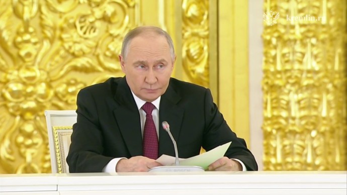 Путин поручил незамедлительно приступить к плану структурных изменений в экономике