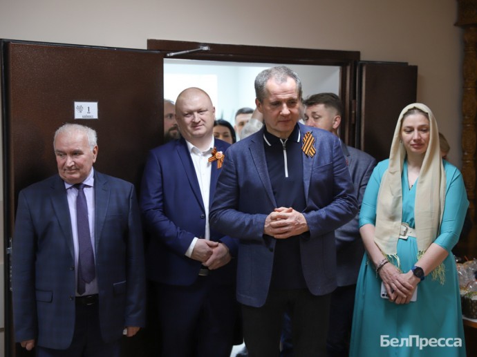 Губернатор Гладков навестил подопечных центра «Милосердие и забота» в Белгороде