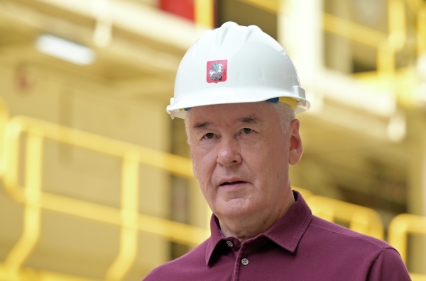 Средства ПВО сбили два летевших на Москву беспилотника