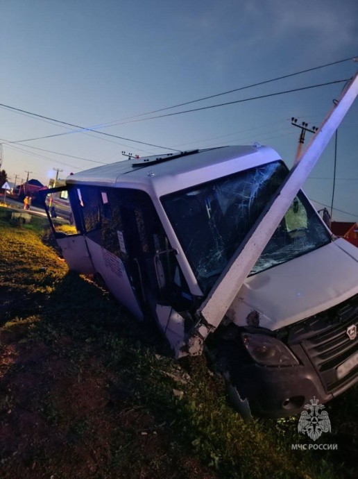 Под Уфой столкнулись «Москвич» и «Газель» с пассажирами Под Уфой столкнулись «Москвич» и «Газель» с пассажирами