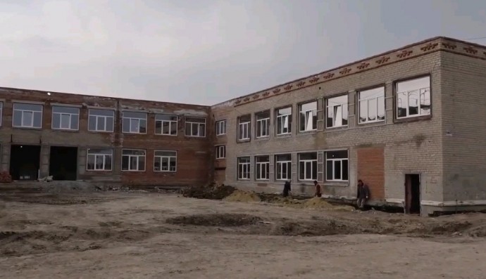 В Мариуполе продолжается восстановление 57-й школы