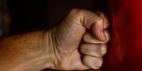 В Астрахани попытка выселить кузена закончилась смертельной поножовщиной