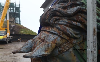 На Прямой линии с Главой Башкирии показали реконструкцию памятника Салавату