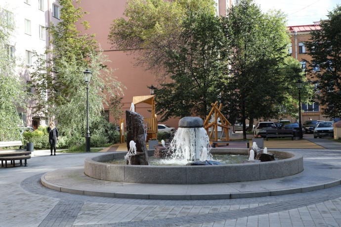 Александр Беглов: Комплексный подход к благоустройству сквера Соловьева-Седого – пример нового петербургского стандарта