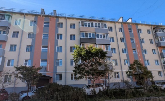 Сезон капремонта домов в 2025 году в Сахалинской области близится к завершению