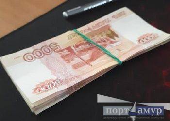 Крупный долг по алиментам списали с банковского счета амурчанина