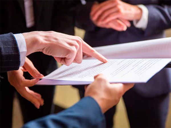 Дума приняла в первом чтении законопроект о пожизненном заключении за склонение детей к диверсионной деятельности – в том числе в Интернете