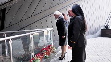 Судьи и сотрудники судебной системы ДНР возложили цветы к Вечному огню