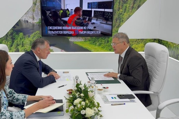 Главный башкир с папкой: Как Хабиров лоббирует интересы Башкирии в Москве Главный башкир с папкой: Как Хабиров лоббирует интересы Башкирии в Москве