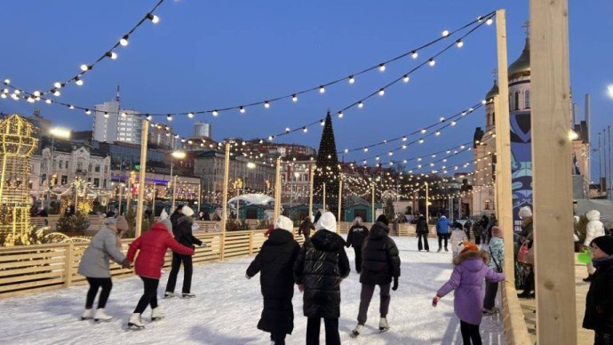 Главный каток на центральной площади Владивостока откроется на следующей неделе