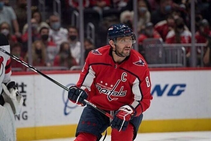 Овечкин забил первый гол в сезоне и 898-й гол в карьере в НХЛ