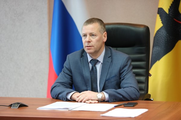 Губернатор Ярославской области предложил повысить МРОТ в России до 40 тысяч рублей Губернатор Ярославской области предложил повысить МРОТ в России до 40 тысяч рублей