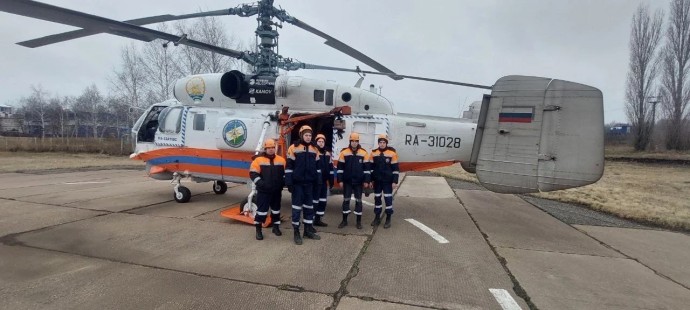 В Башкирии спасатели начали учиться беспарашютному десантированию