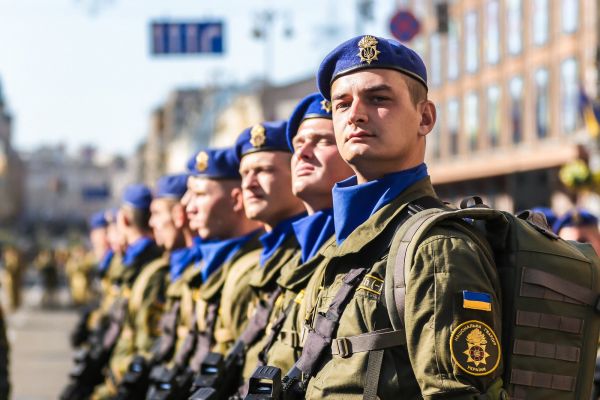 Киевский режим сможет удержаться только на штыках и готовит почву — Азаров