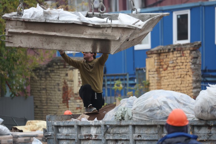 В СФ предложили поднять штрафы за незаконное привлечение мигрантов к труду