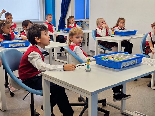 В Новосибирской области создана непрерывная модель получения «цифрового» образования – Минцифры региона